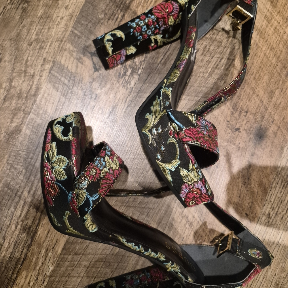 Guess Black and Red Floral Platform Heels